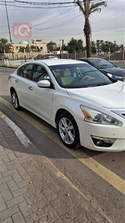 نيسان ألتيما